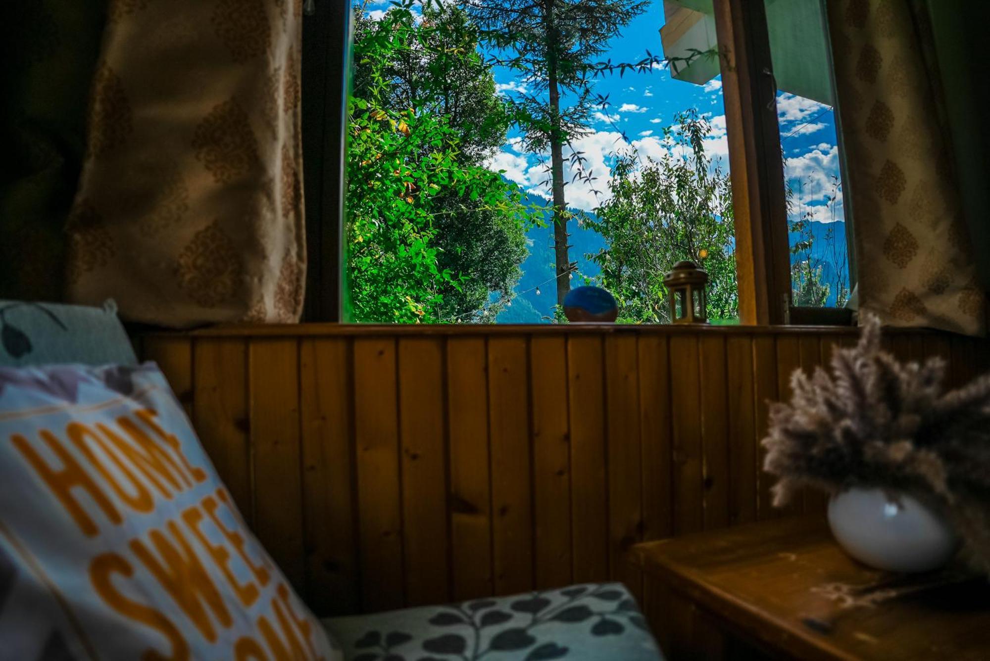 The Manu Emerald # Farmhouse # Top Selling Cottage In Manali # Peaceful Heritage Cozy Stay # Lawn With Bonfire # Most Awarded Zewnętrze zdjęcie