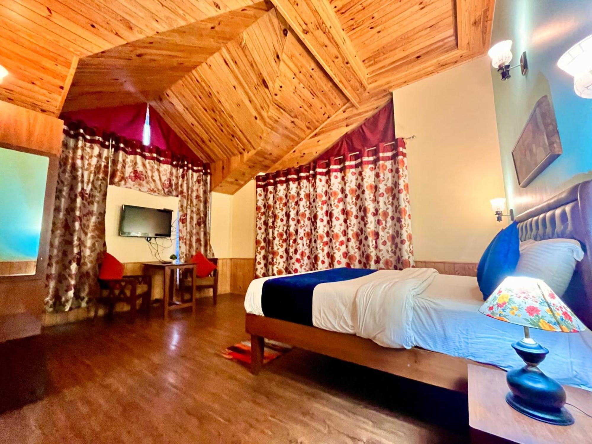 The Manu Emerald # Farmhouse # Top Selling Cottage In Manali # Peaceful Heritage Cozy Stay # Lawn With Bonfire # Most Awarded Zewnętrze zdjęcie