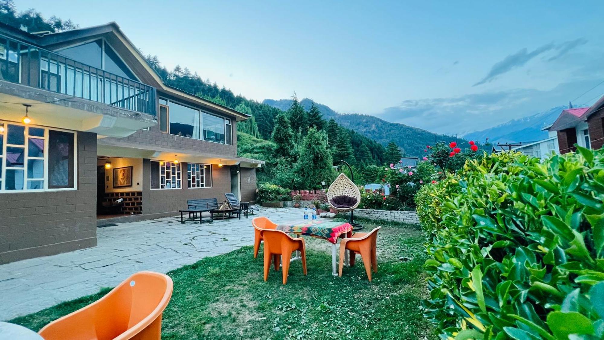 The Manu Emerald # Farmhouse # Top Selling Cottage In Manali # Peaceful Heritage Cozy Stay # Lawn With Bonfire # Most Awarded Zewnętrze zdjęcie